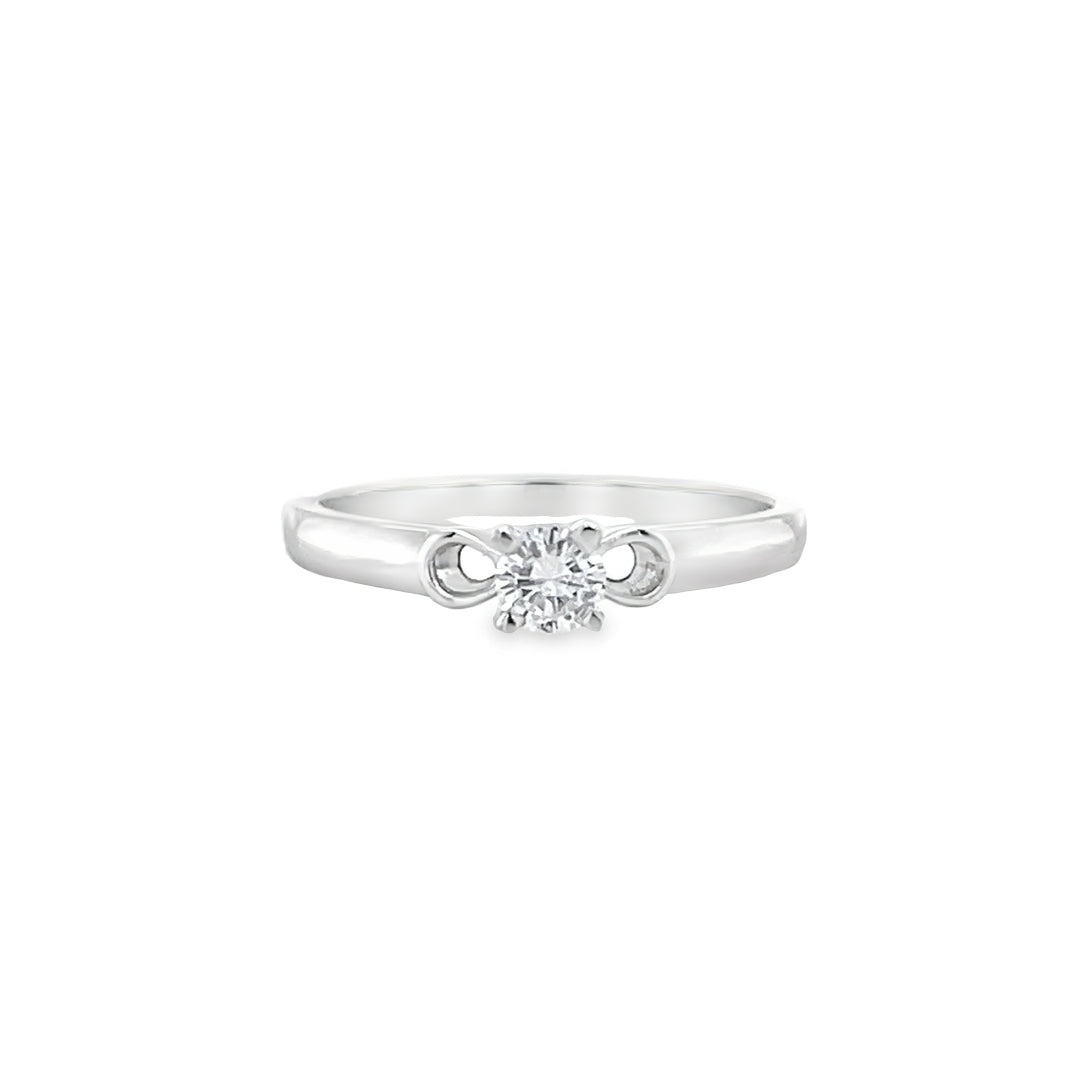 Bow Tie Diamond Ring