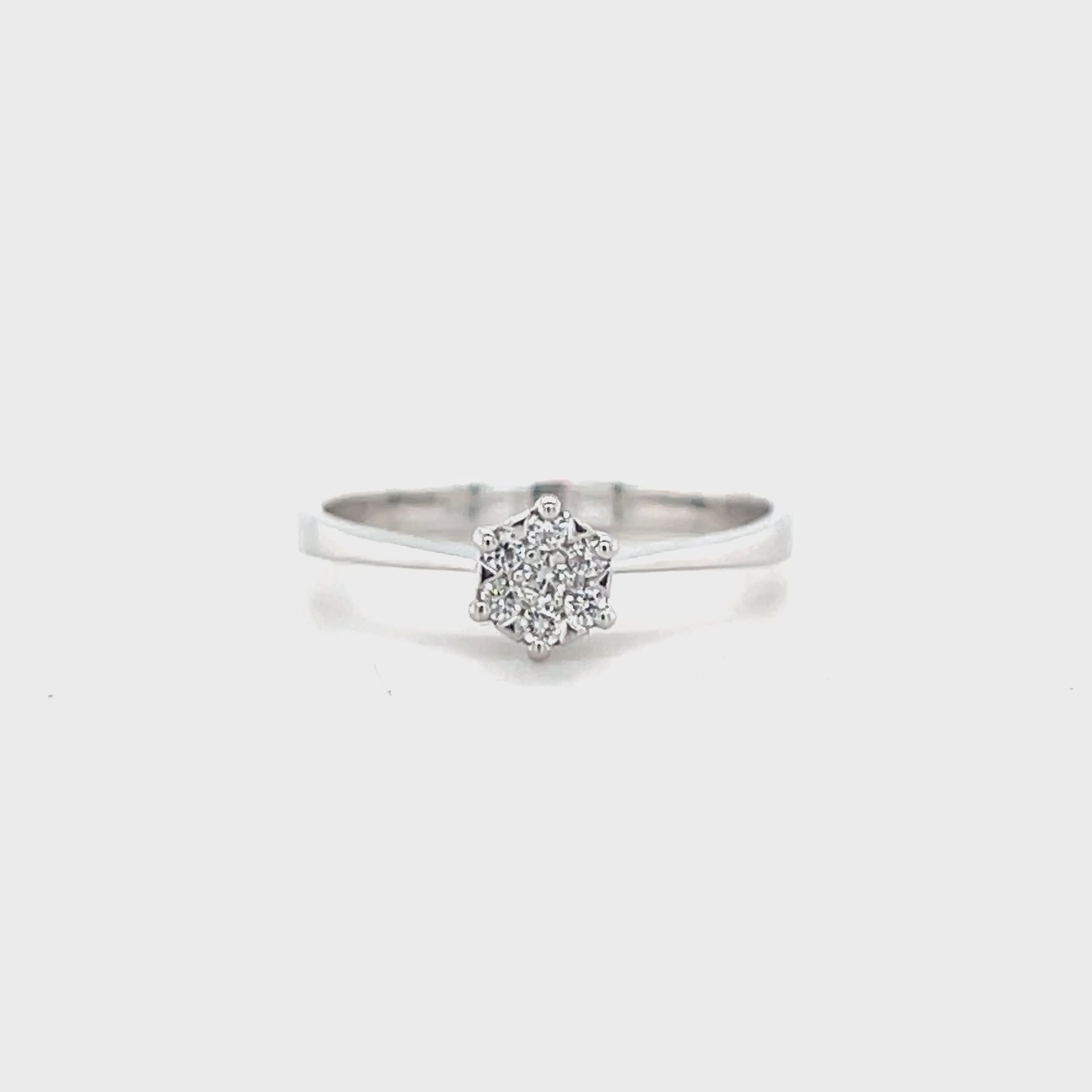 Pretty Diamond Ring