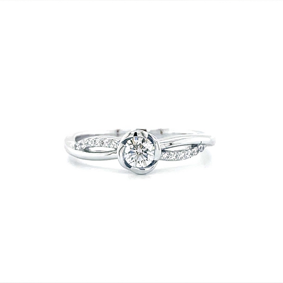 Amazing Solitaire Diamond Ring